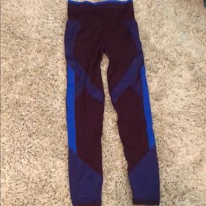 Victoria Secrets Pink workout pants/ yoga pants